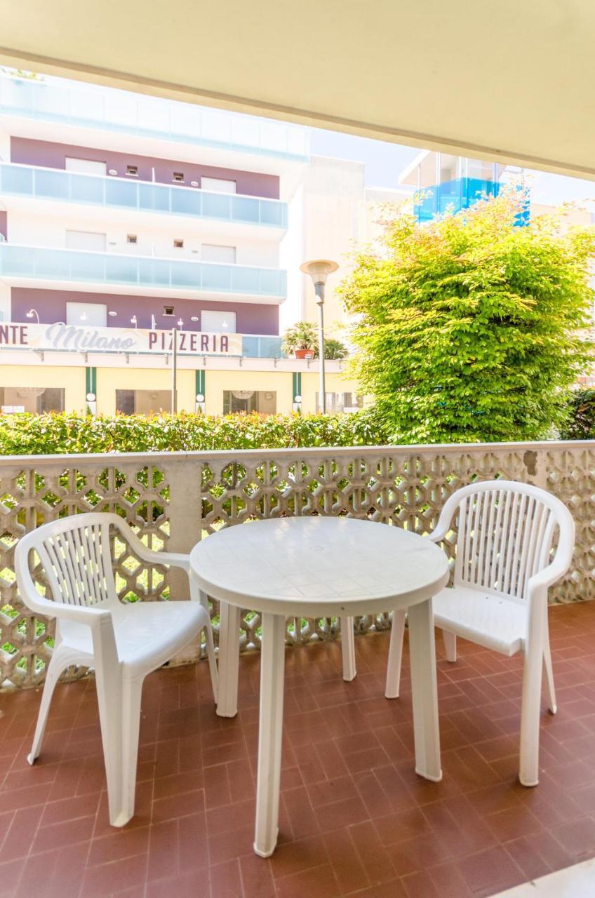 Clara Villa Bibione Exterior photo